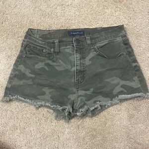 Aeropostale camo denim shorts